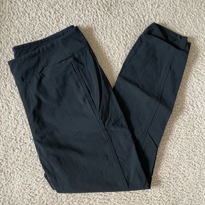 Columbia Pants Women M Black Solid Omni-Shield Straight Leg Nylon Stretch